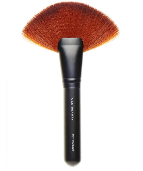 Gee Beauty Makeup - Fan Brush